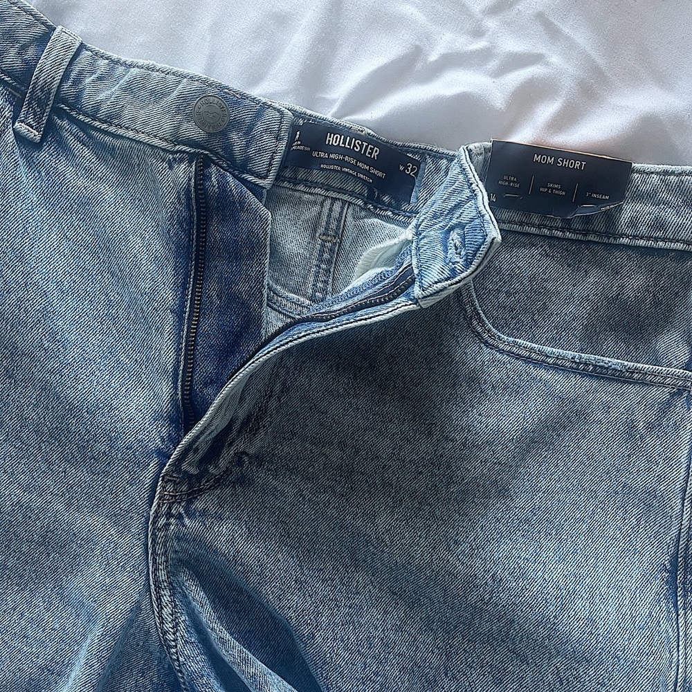 Hollister Blue Denim Jeans Classic Stonewashed Style